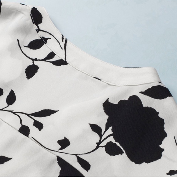 #31 1 Left! White & Black Floral V-Neck Top - Picture 8 of 11